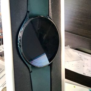 Samsung Galaxy Watch 4